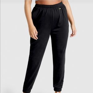 womens gymshark active wear sweatpants/joggers! never worn!!! size-S